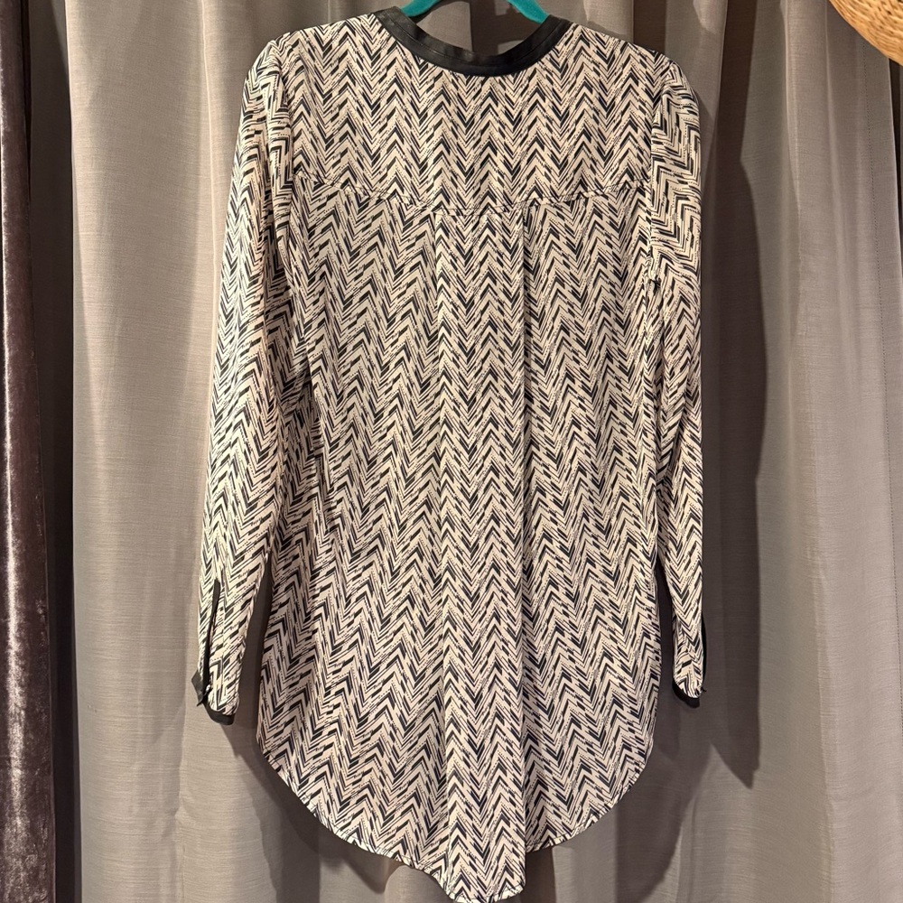 Sheer High-Low Blouse - Picture 9 of 13